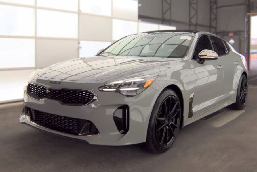 2022 KIA Stinger