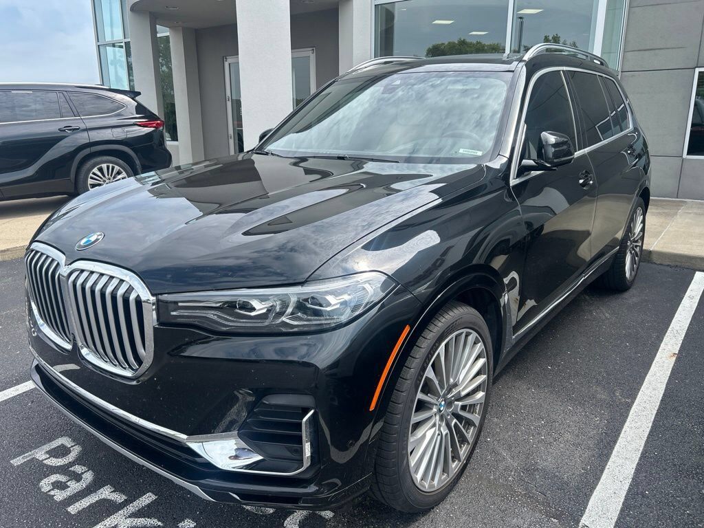 2021 BMW X7
