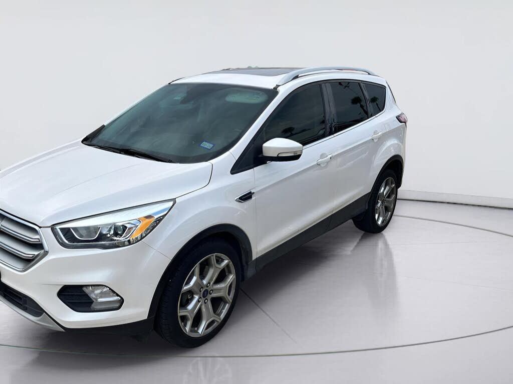 2017 FORD Escape