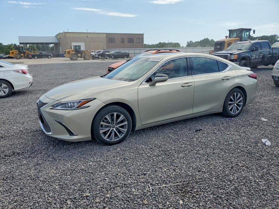 2021 LEXUS ES