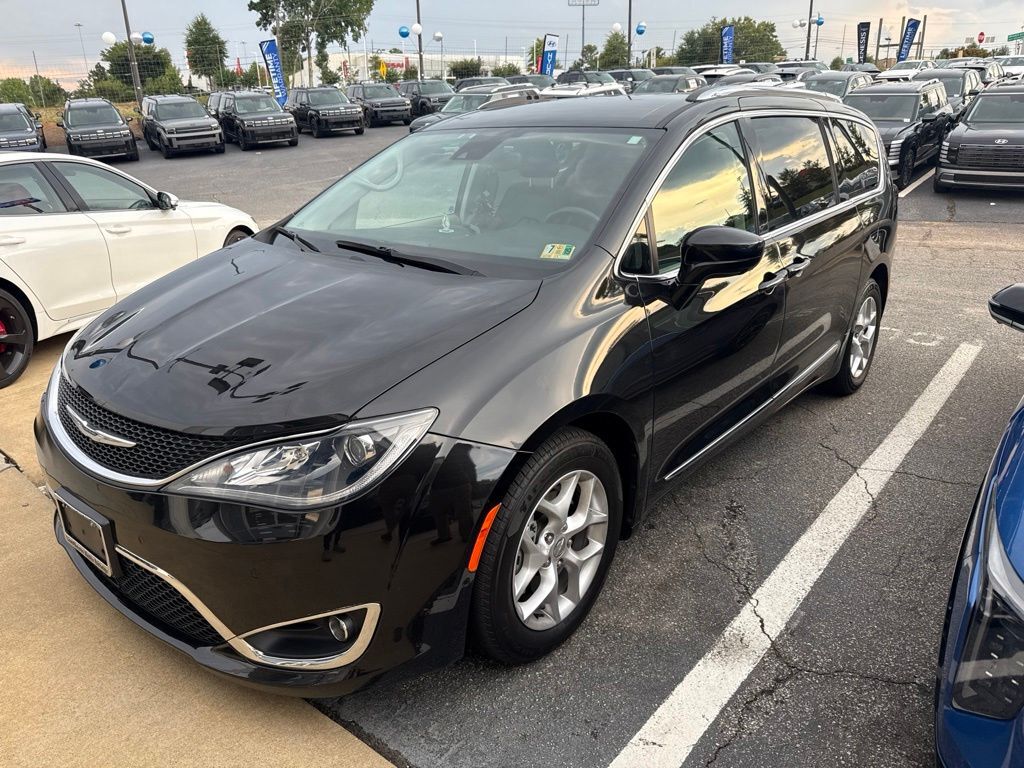2017 CHRYSLER Pacifica