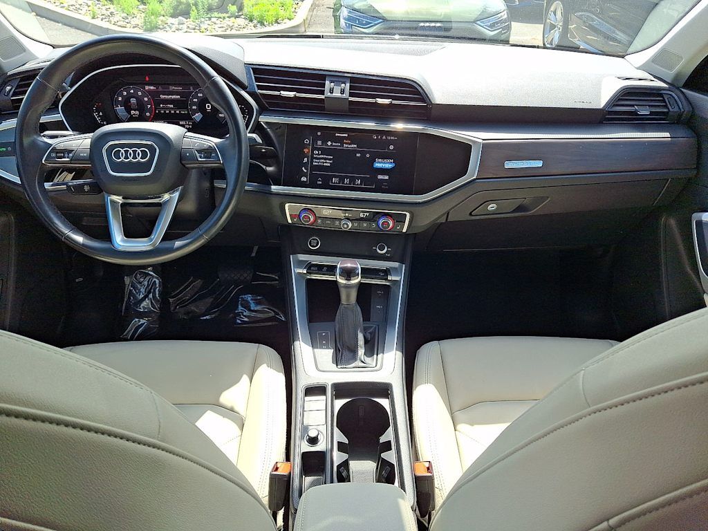 2022 Audi Q3