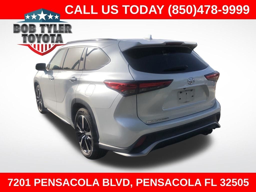 2022 TOYOTA Highlander
