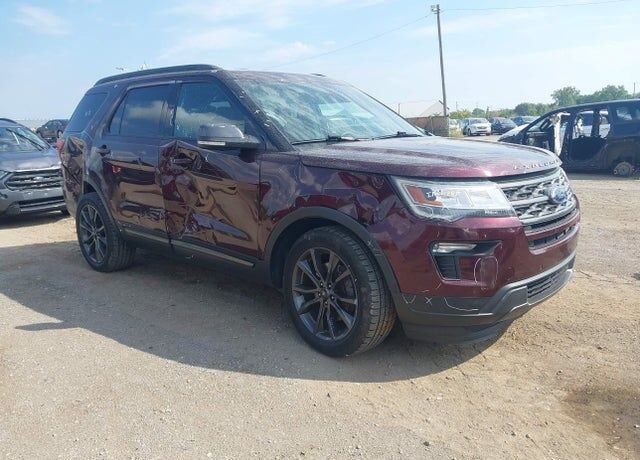 2018 FORD Explorer