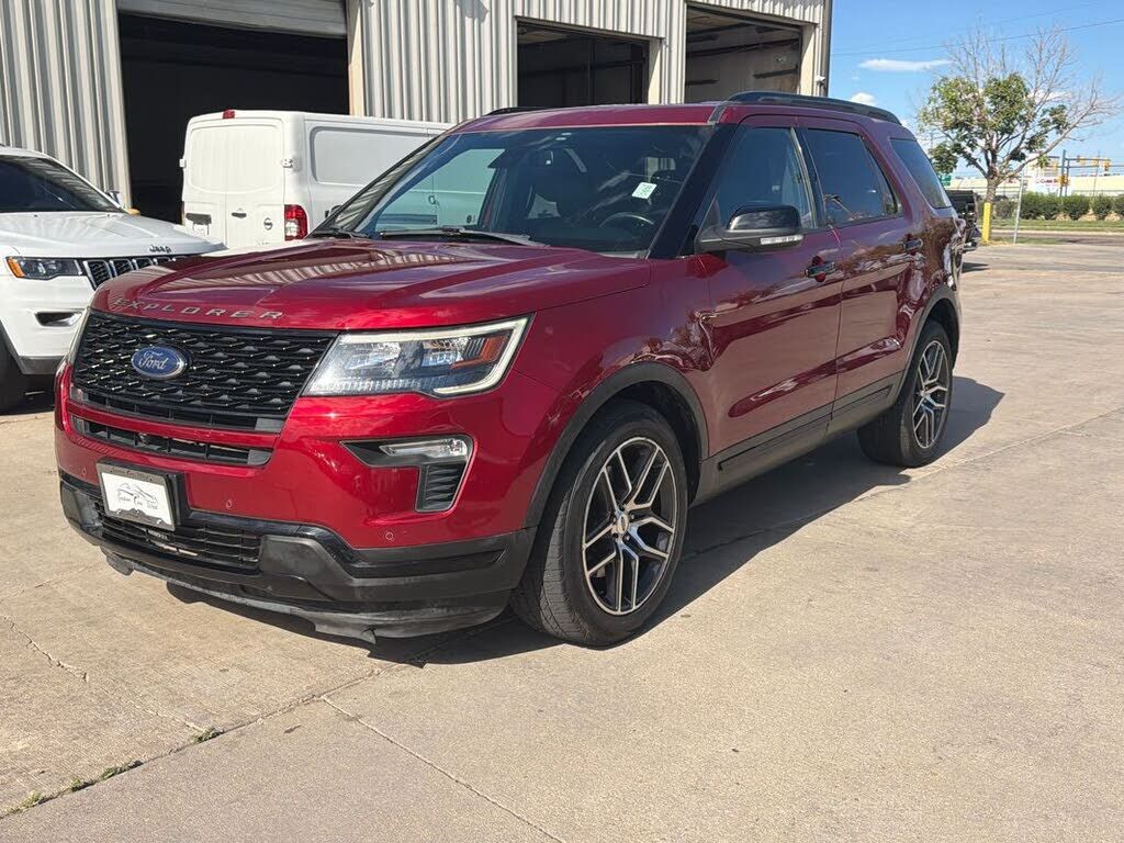 2018 FORD Explorer