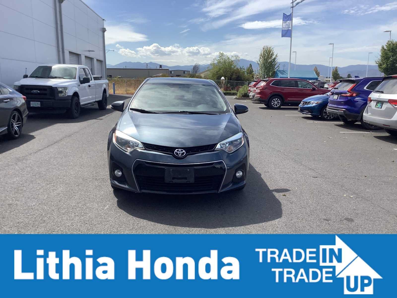 2015 TOYOTA Corolla
