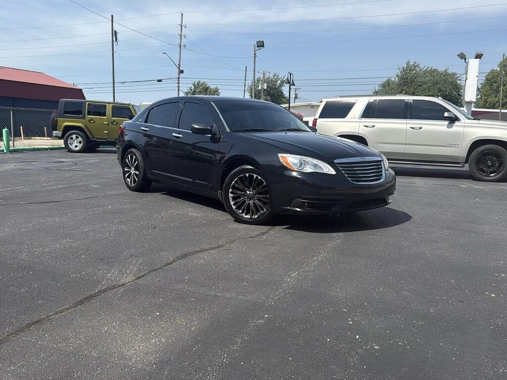 2012 CHRYSLER 200