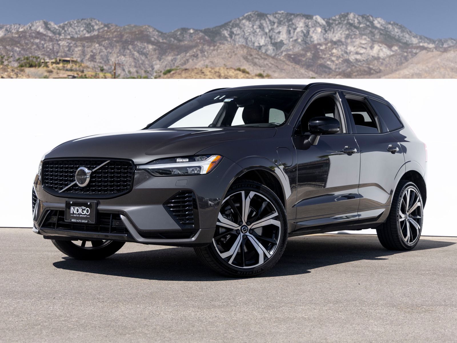 2022 VOLVO XC60