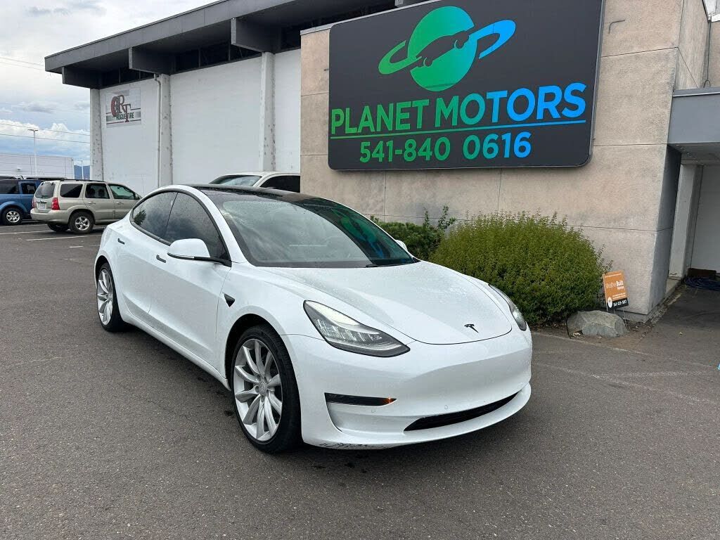 2019 TESLA Model 3