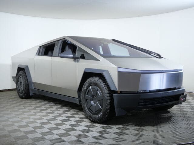 2025 TESLA Cybertruck