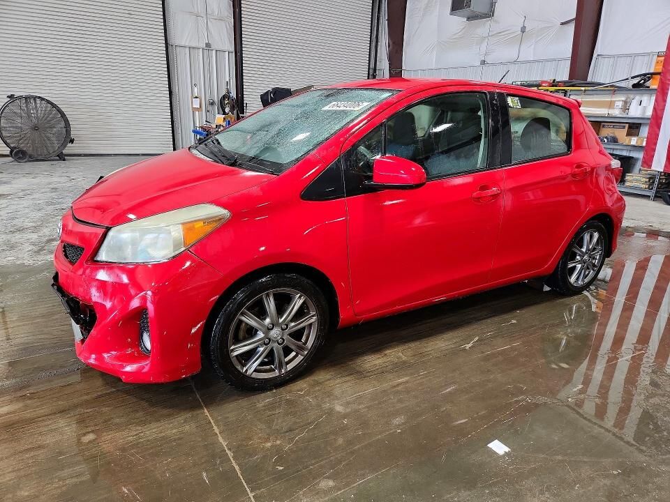 2013 TOYOTA Yaris