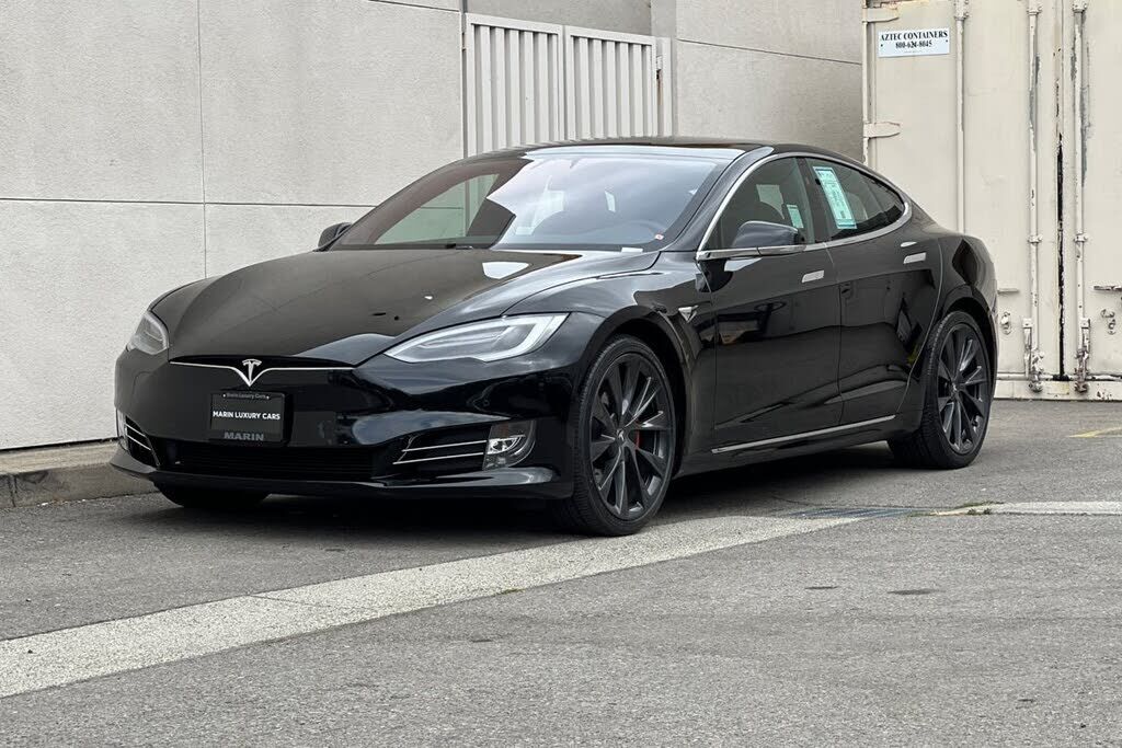 2021 TESLA Model S