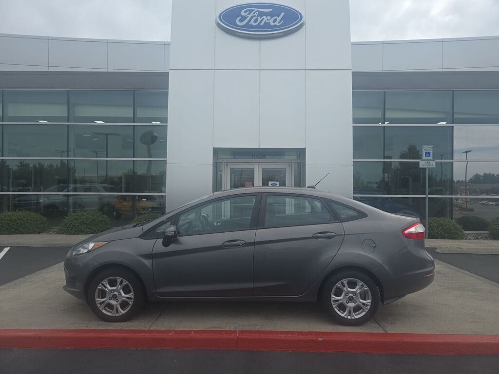 2014 FORD Fiesta