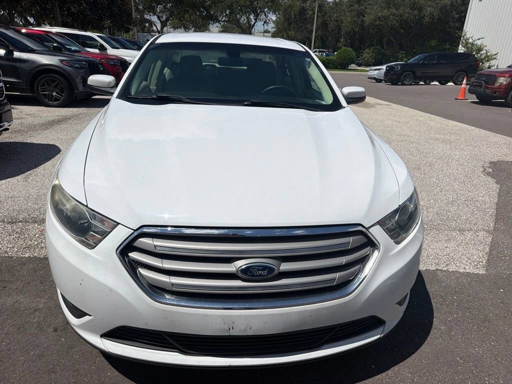 2015 FORD Taurus