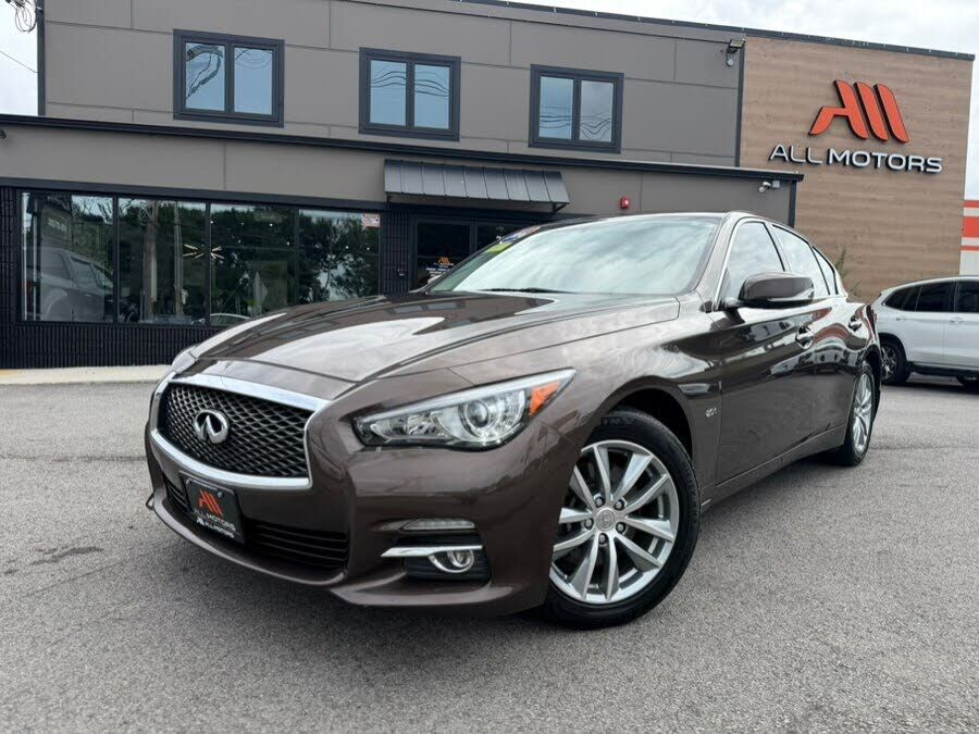 2016 INFINITI Q50