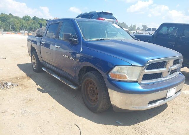 2011 DODGE Ram
