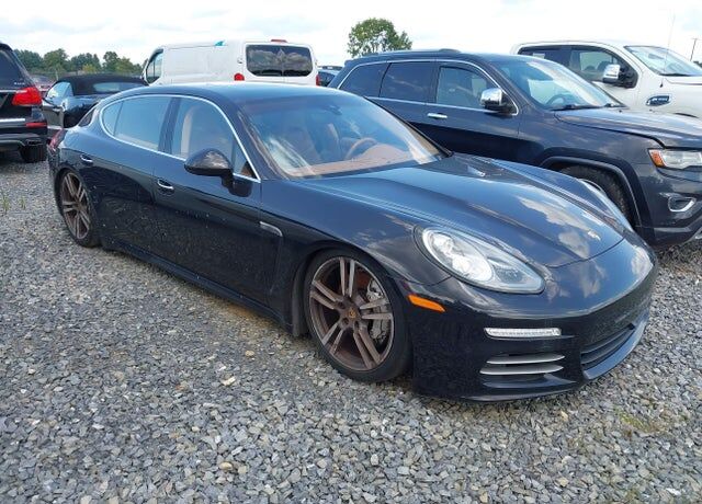 2014 PORSCHE Panamera