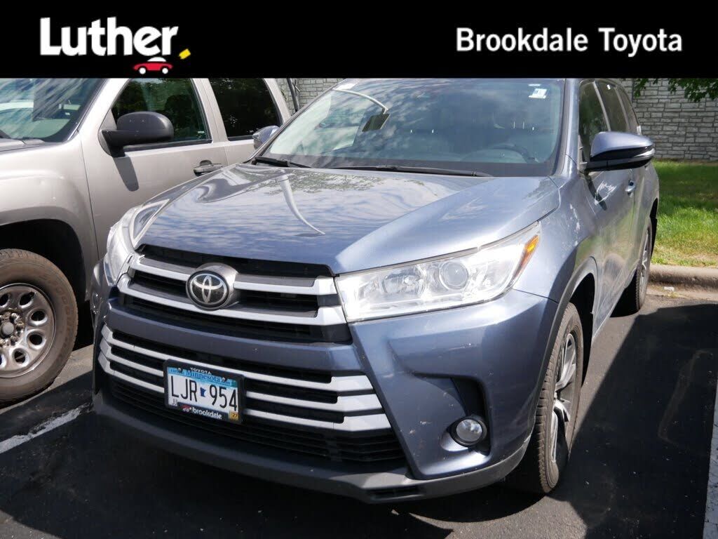 2017 TOYOTA Highlander