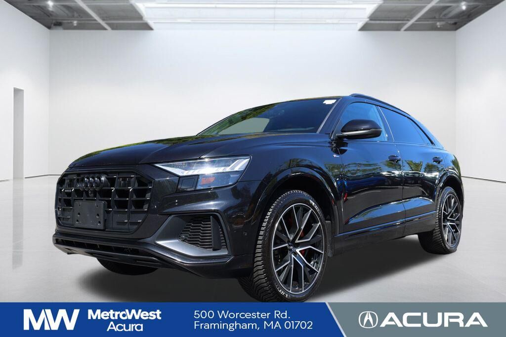 2020 AUDI Q8