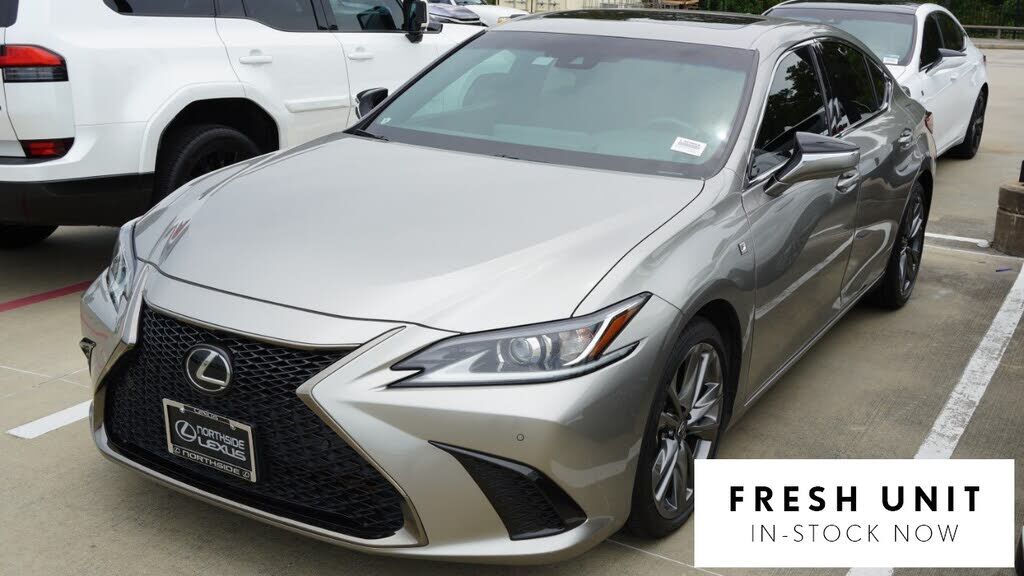 2020 LEXUS ES