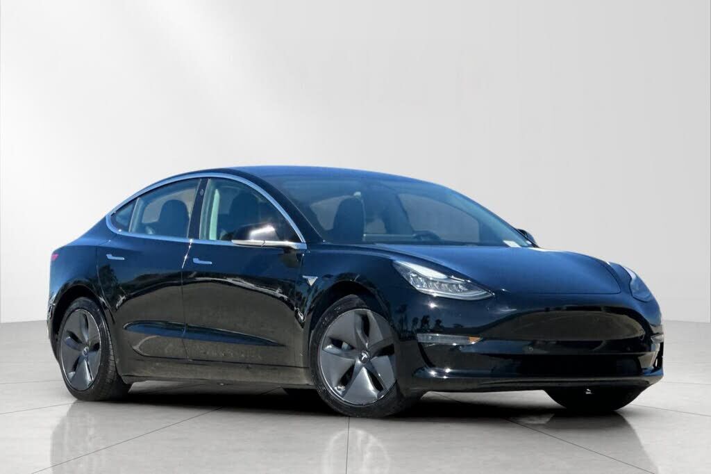 2018 TESLA Model 3