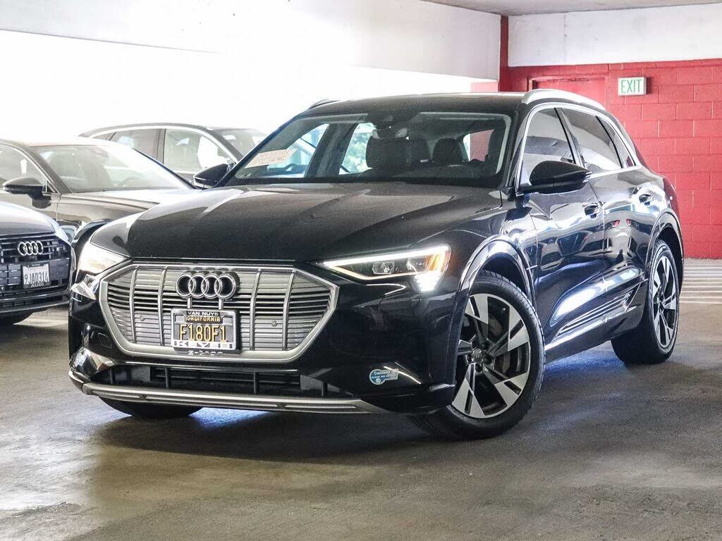 2021 AUDI e-tron