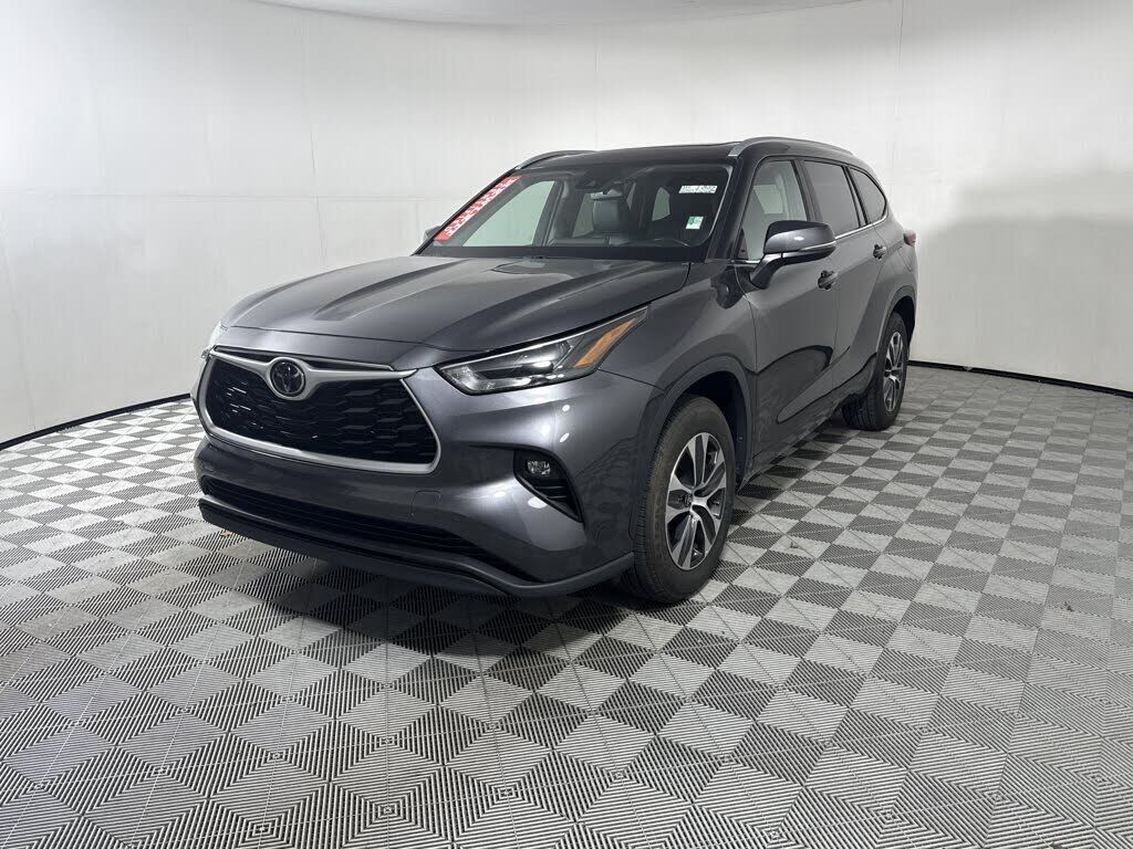 2023 TOYOTA Highlander