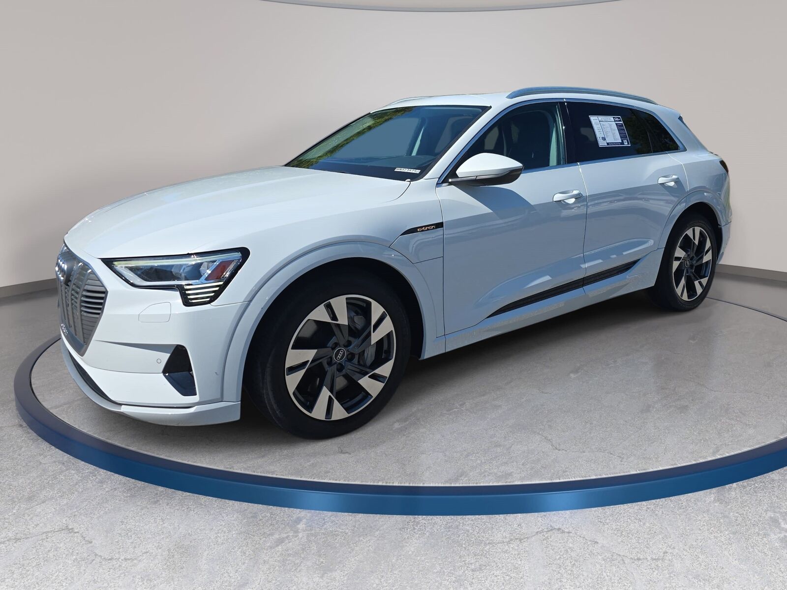 2021 AUDI e-tron