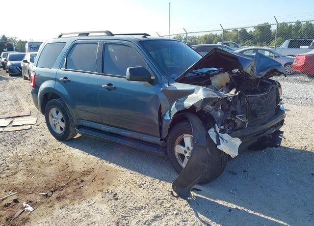 2011 FORD Escape