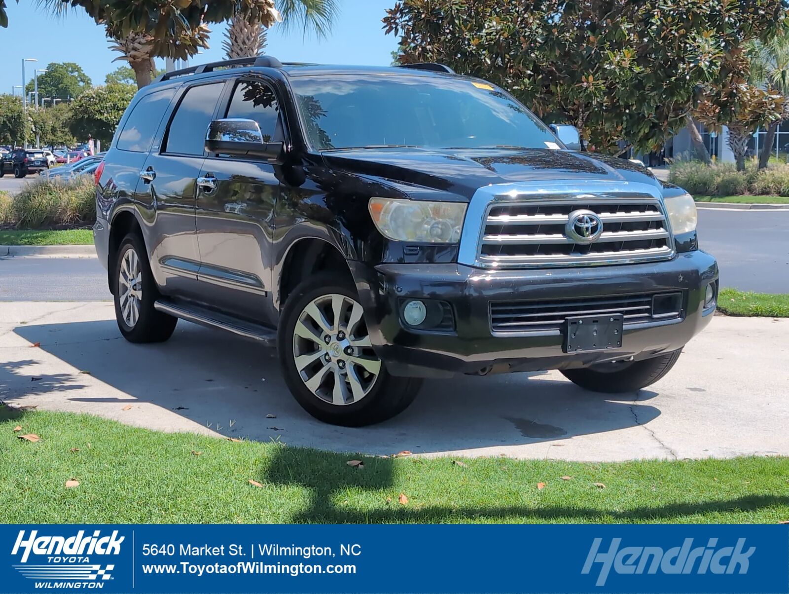 2011 TOYOTA Sequoia