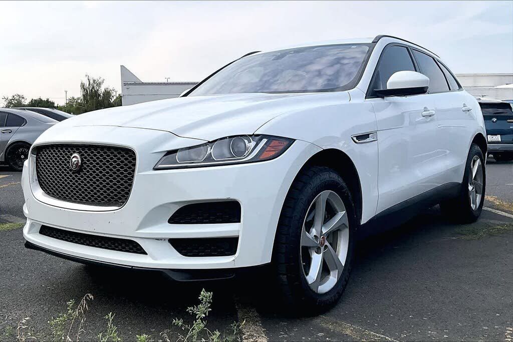 2018 JAGUAR F-Pace