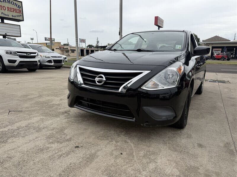 2018 NISSAN Versa