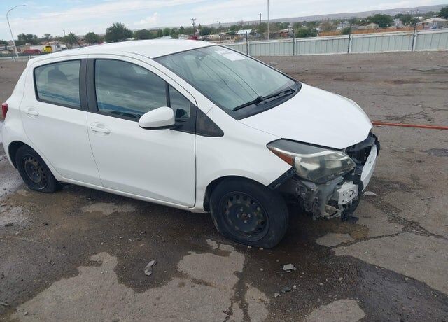 2015 TOYOTA Yaris