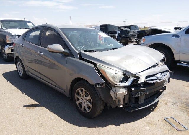 2014 HYUNDAI Accent