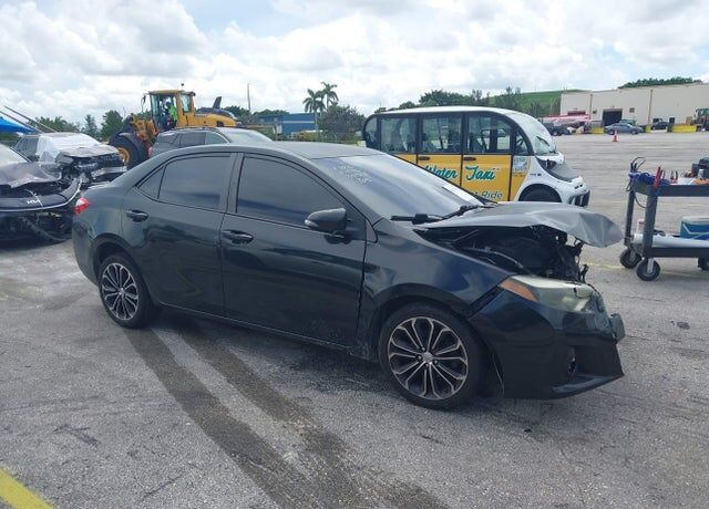 2015 TOYOTA Corolla