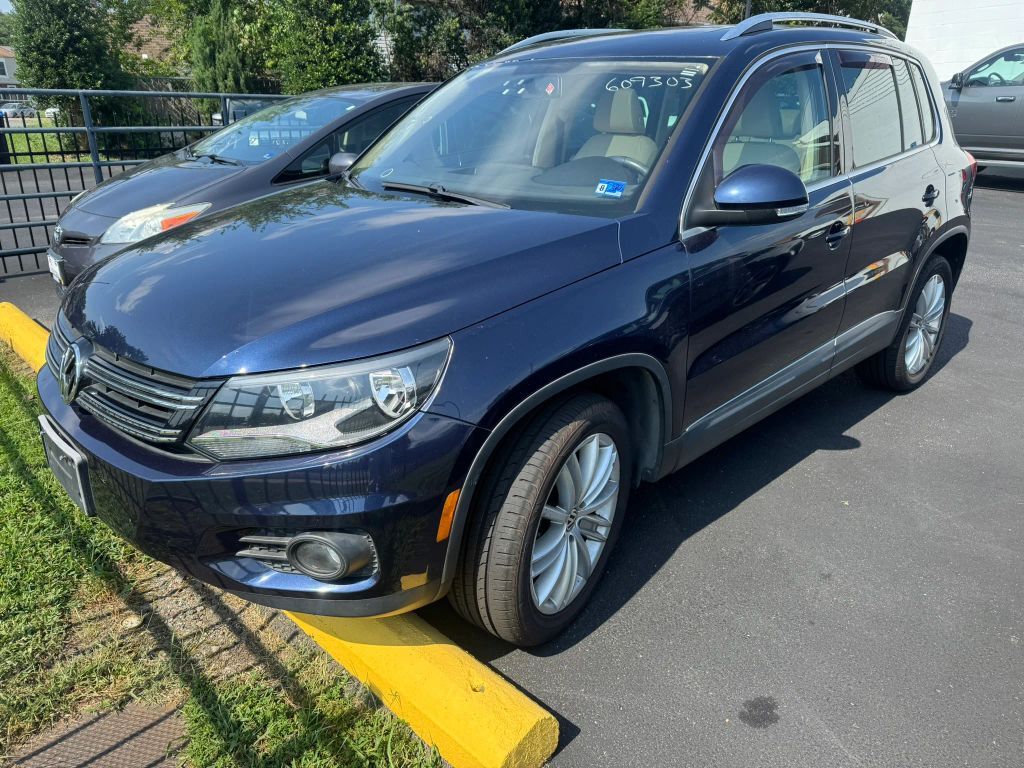 2012 VOLKSWAGEN Tiguan
