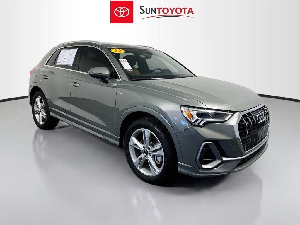 2022 AUDI Q3