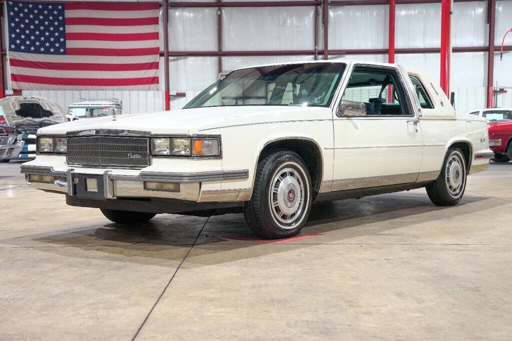1986 CADILLAC Deville