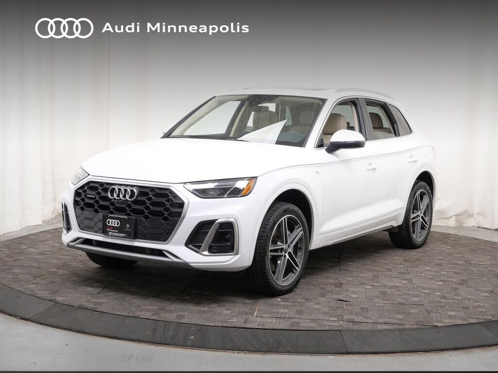 2024 AUDI Q5 e