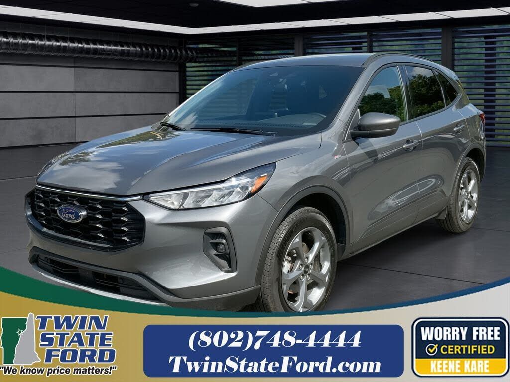 2025 FORD Escape