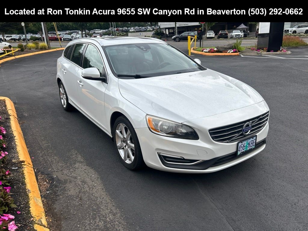 2016 VOLVO V60