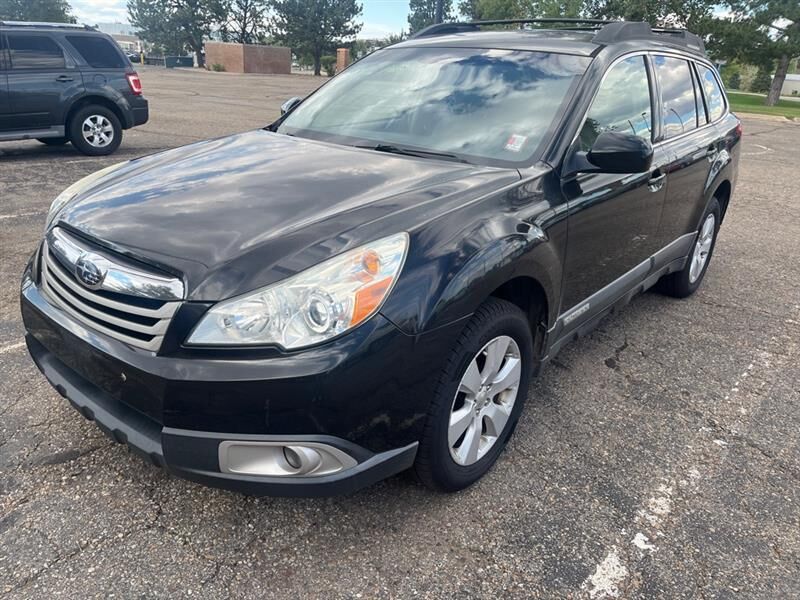 2010 SUBARU Outback