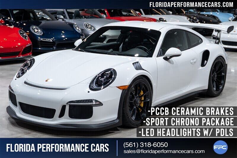 2016 PORSCHE 911