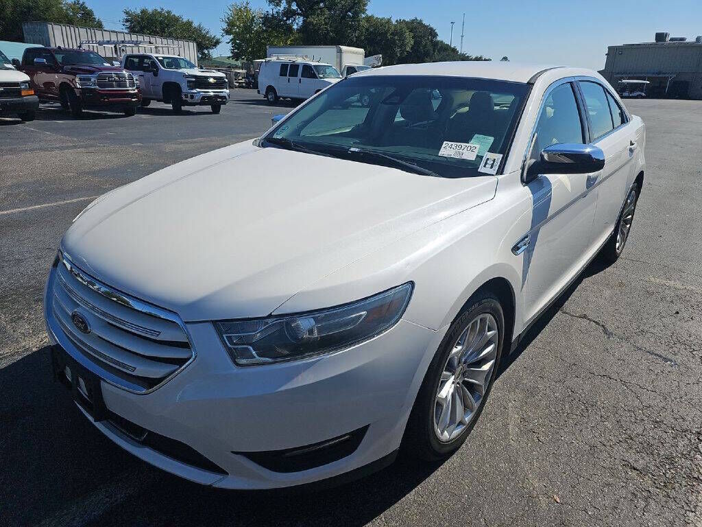 2017 FORD Taurus