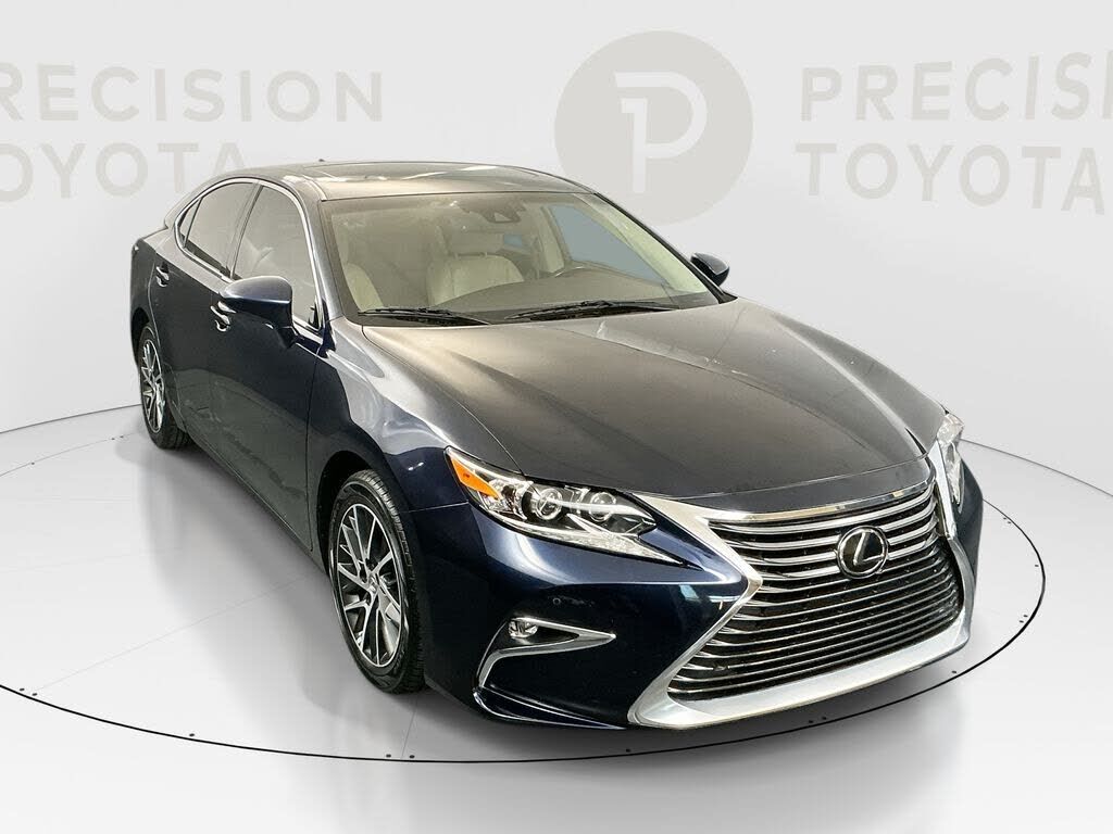2017 LEXUS ES