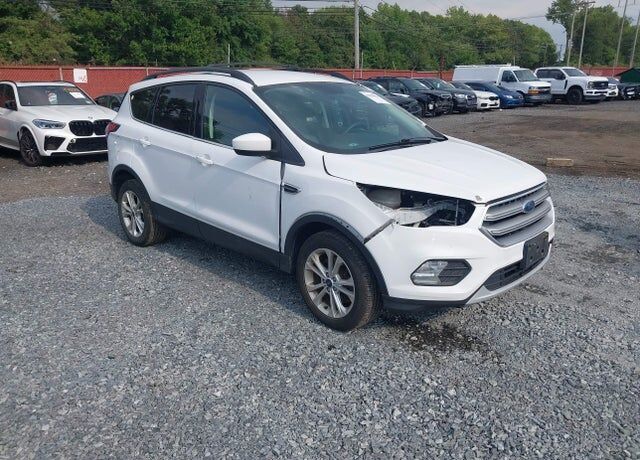 2017 FORD Escape
