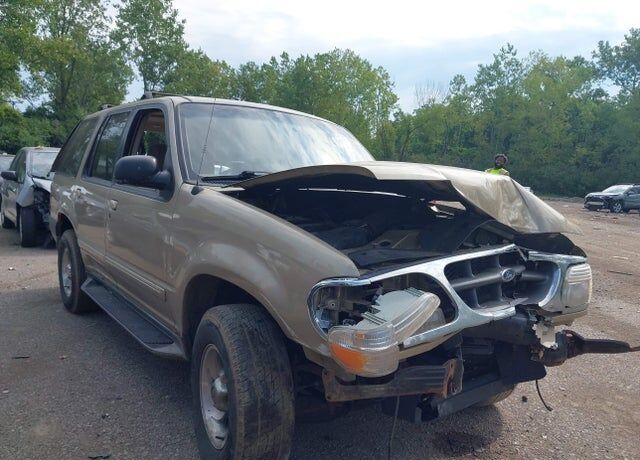 2000 FORD Explorer