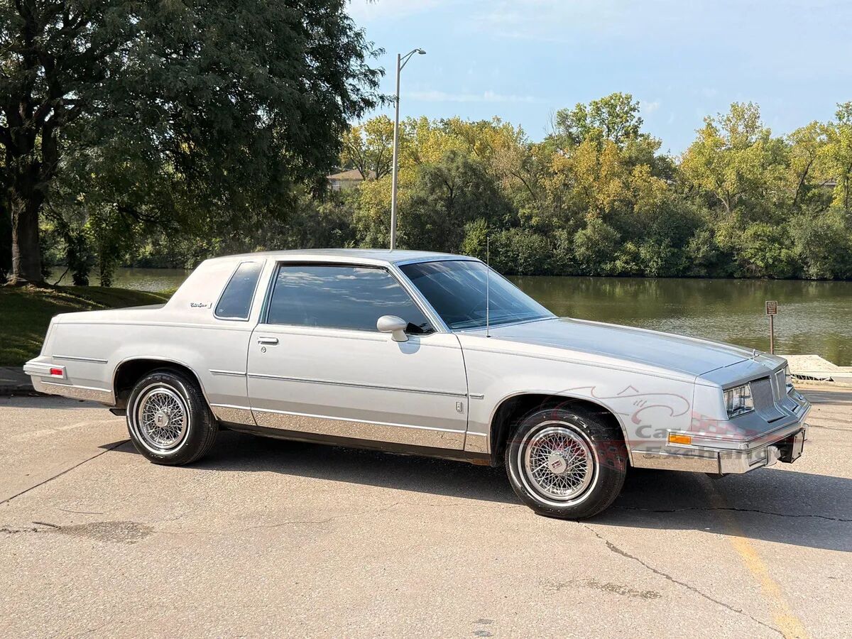 1986 OLDSMOBILE Cutlass Supreme