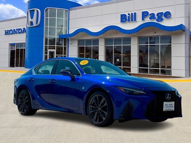 2022 LEXUS IS