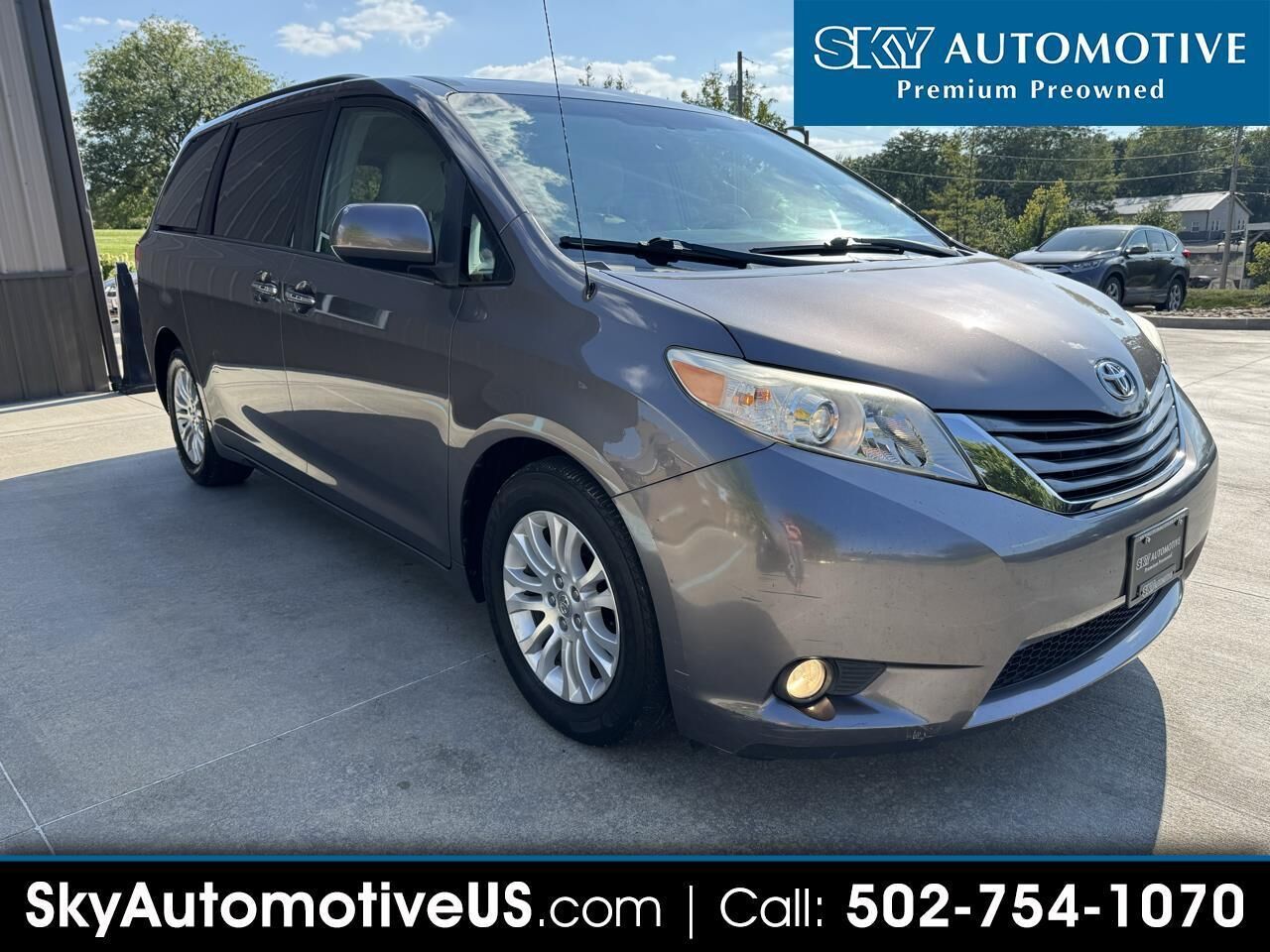 2014 TOYOTA Sienna